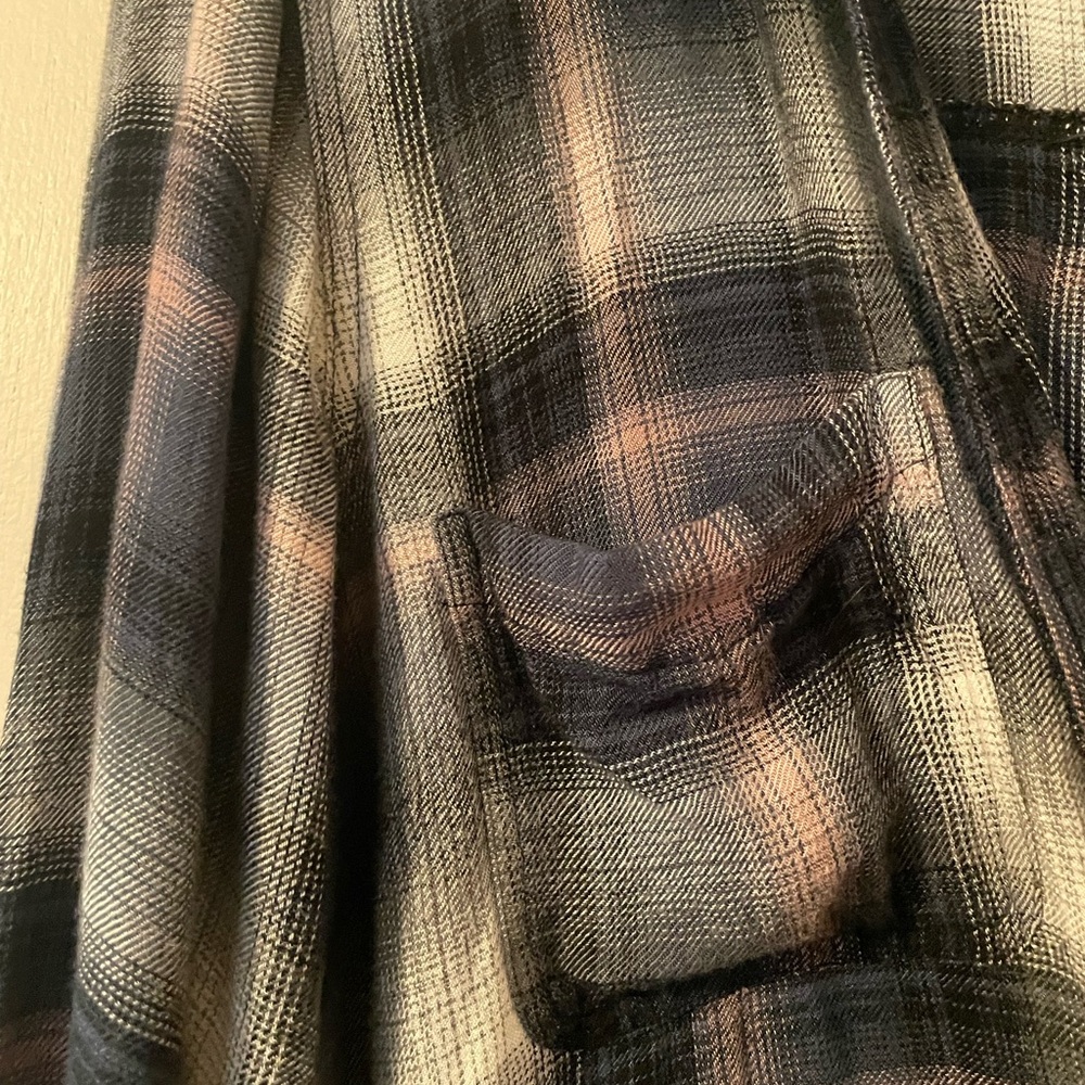 Plaid button up - Picture 4 of 4